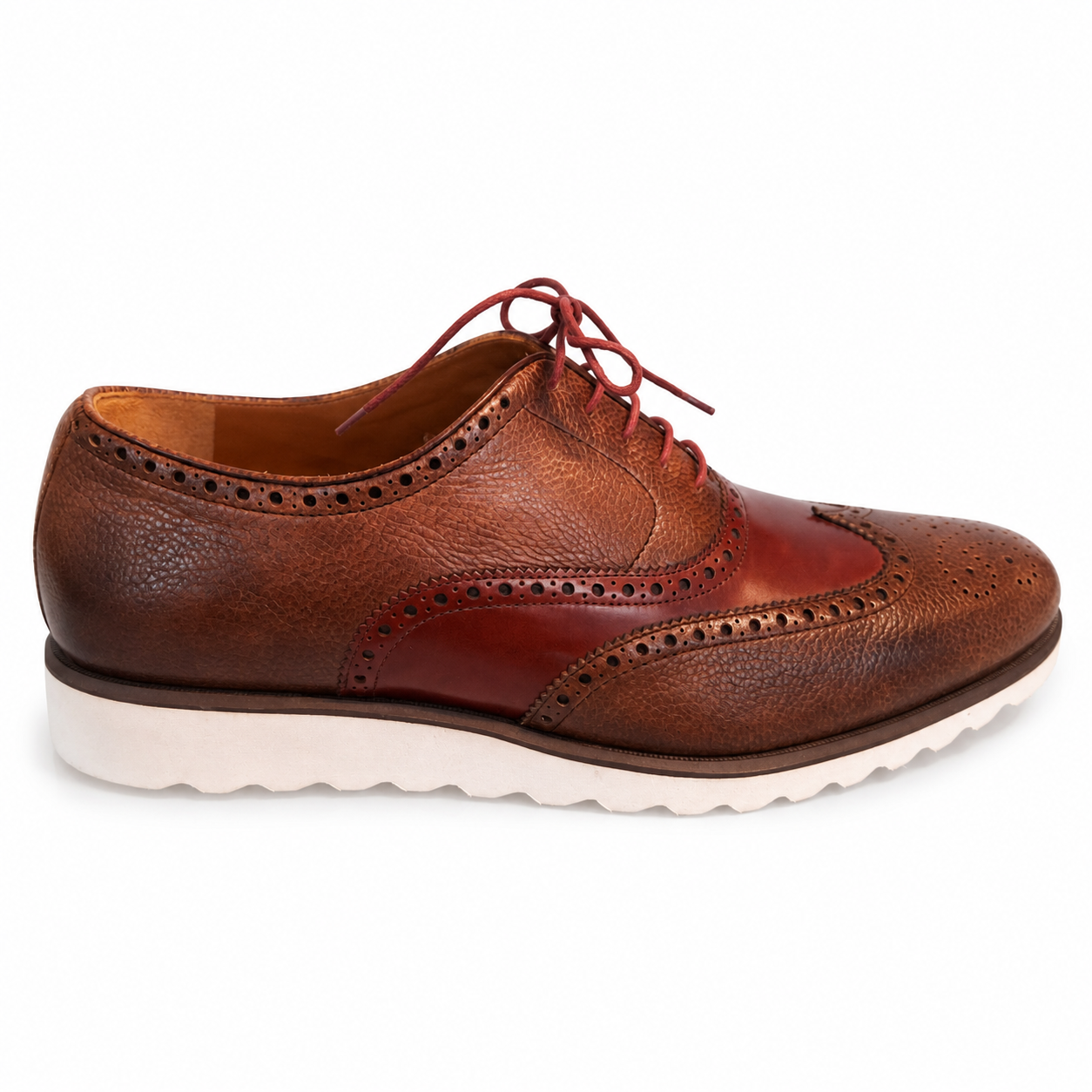 SIDE VIEW OF THE DRESS SHOES